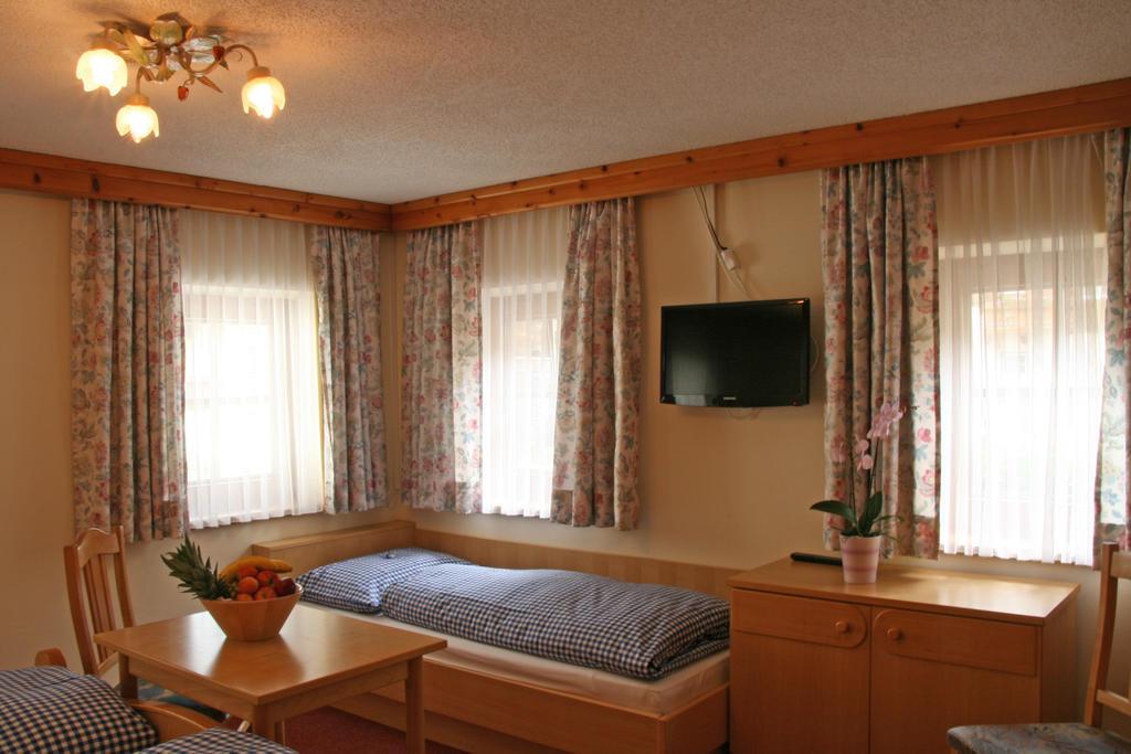 Appartement Mox Tux Chambre photo