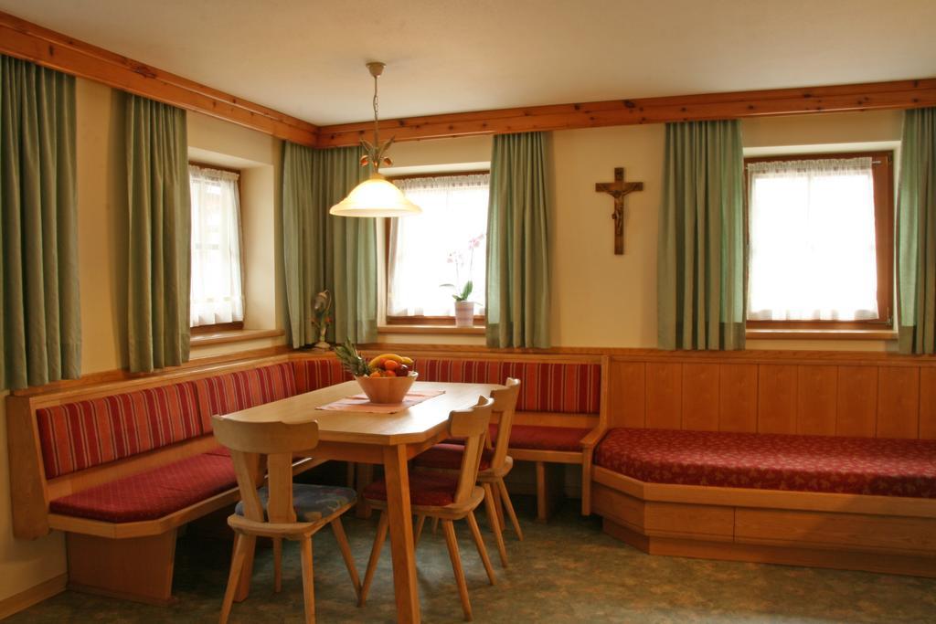 Appartement Mox Tux Chambre photo